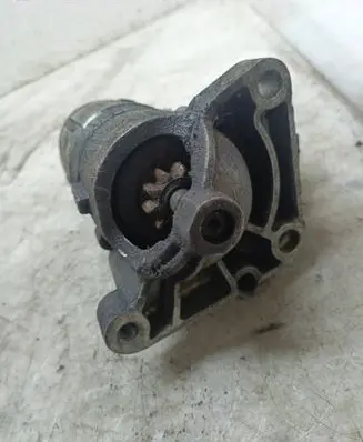 Renault Espace III Starter motor 8200237594 D8R1 0456TM