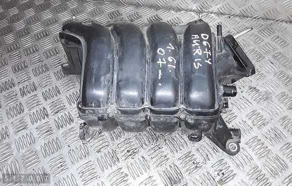 Toyota Auris 150 Intake manifold 
