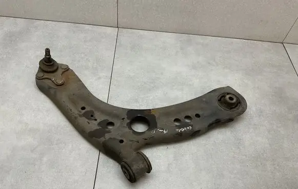 Skoda Octavia Mk3 (5E) Front lower control arm/wishbone