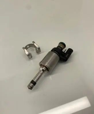 Ford Focus Fuel injector CM5G9F593FA 0261500128