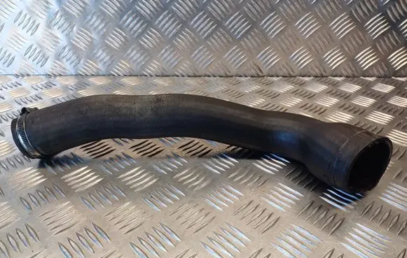 Intercooler hose/pipe
