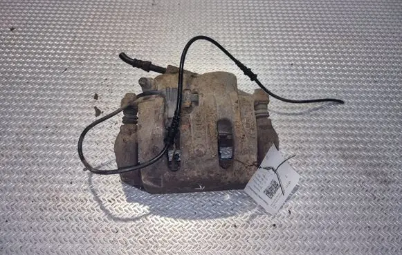 Mercedes-Benz Vito Viano W639 Front brake caliper