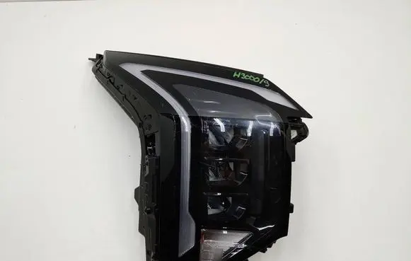 KIA Sportage Headlight/headlamp 92102R2500