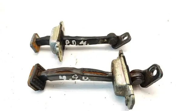 KIA Sorento Front door check strap stopper