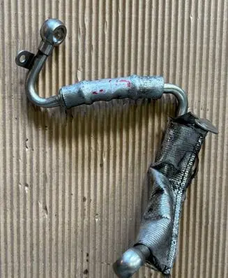 Audi A5 8T 8F Turbo turbocharger oiling pipe/hose 06H121497B