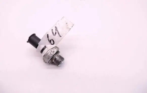 Volvo S60 Oil pressure sensor 
