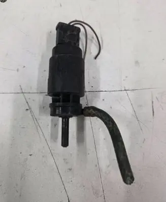 Mercedes-Benz E W124 Windscreen/windshield washer pump 1248690621
