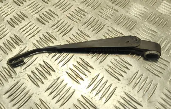 Chrysler Pacifica Rear wiper blade arm 