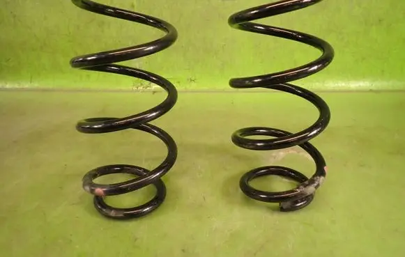 Audi A5 8T 8F Front coil spring 