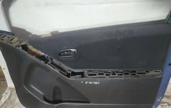 Toyota Yaris Front door card panel trim
