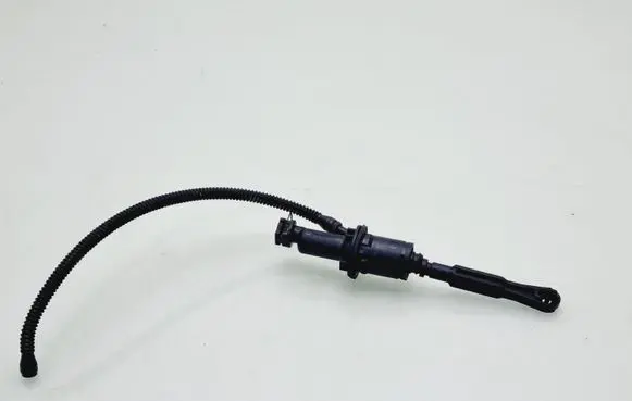 Clutch slave cylinder