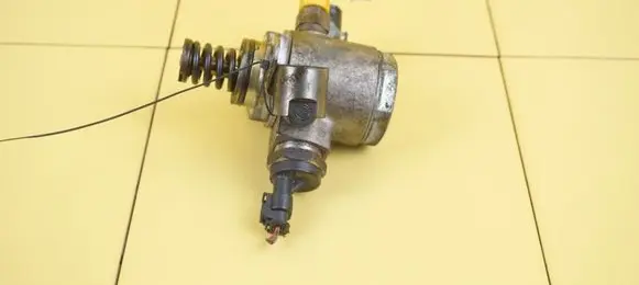 Volkswagen Golf VI In-tank fuel pump CAX