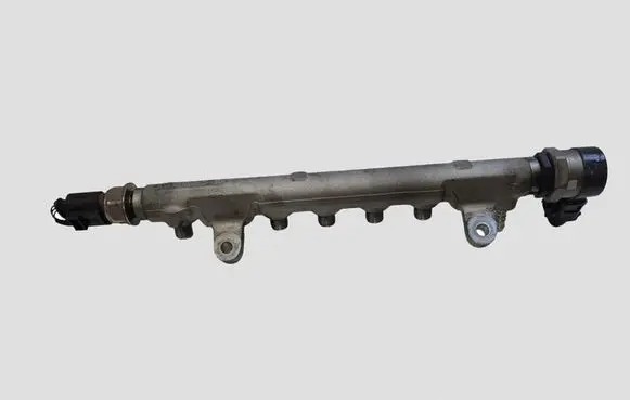 Volkswagen PASSAT B6 Fuel injection system set 03L130277 0445116030 0445010507