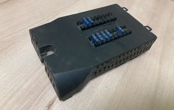 Mercedes-Benz Vito Viano W638 Fuse box set 0005400650 08501002