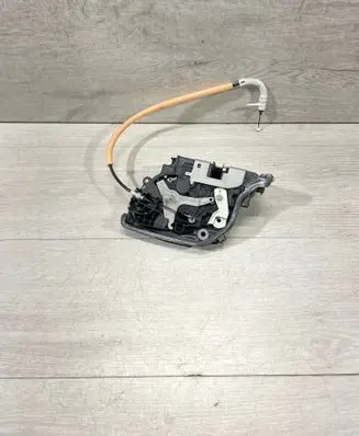 Front door lock