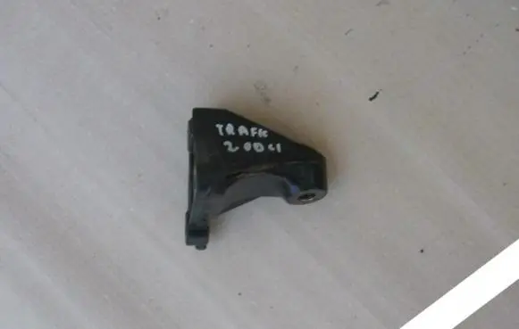 Opel Vivaro Radiator mount bracket