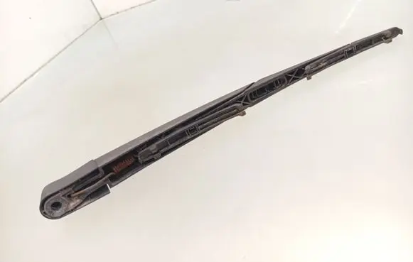 Opel Astra H Rear wiper blade arm 13105983