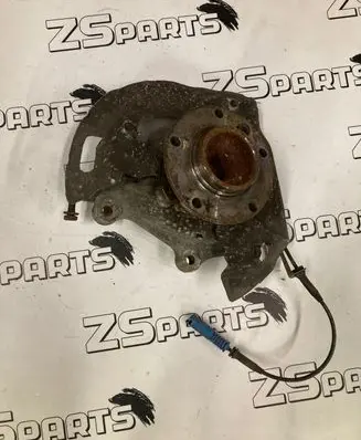 BMW 5 E39 Front wheel hub spindle knuckle