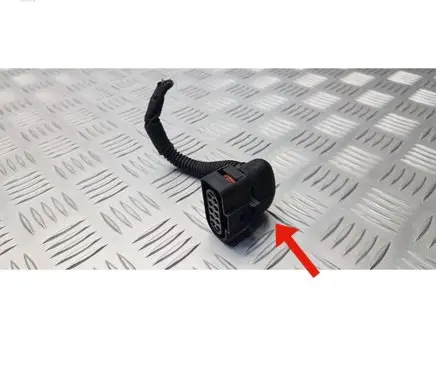 Volkswagen PASSAT B7 Headlight/headlamp wiring loom/harness 6R0973735