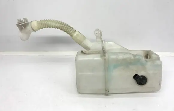Mercedes-Benz B W247 Windshield washer fluid reservoir/tank A1778605900 A1778600500 A1778690100