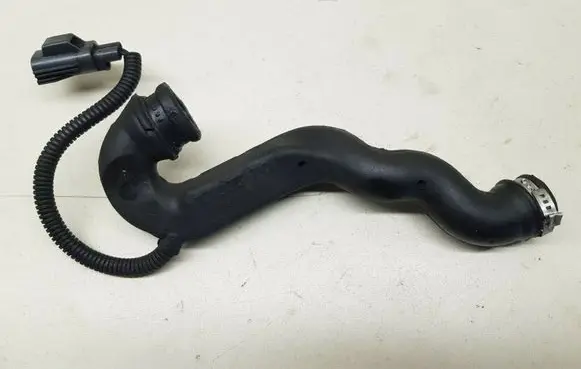 Volvo V70 Breather/breather pipe/hose 30788009