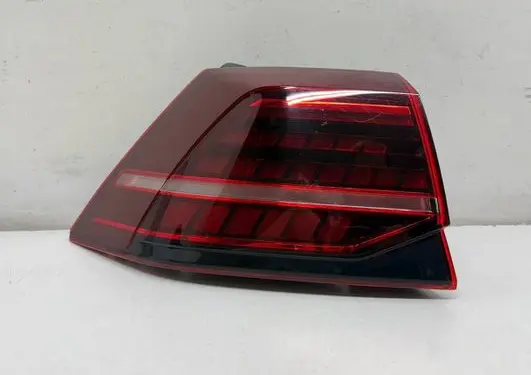Volkswagen Golf VII Rear/tail lights 5G0945207G