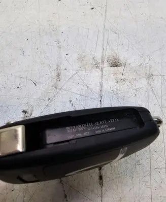Audi A4 S4 B7 8E 8H Ignition key/card 
