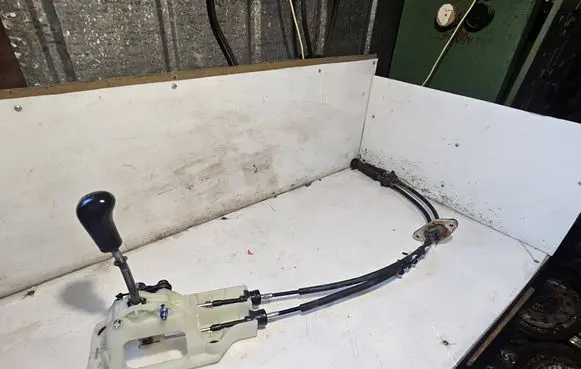 Mitsubishi Lancer Gear shifter/selector 090707