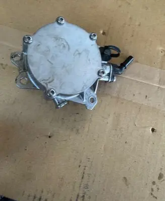 Citroen C5 Aircross Vacuum pump 9818781980