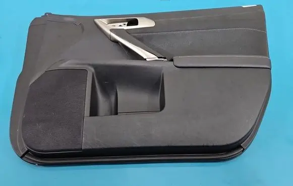 Lexus CT 200H Front door card panel trim 67611-X1B19 IMPRK1522910