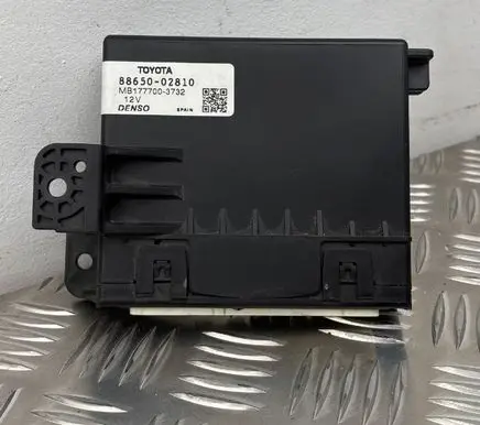 Toyota Auris 150 Comfort/convenience module 8865002810 1777003732