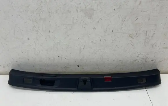 Mercedes-Benz GLE W167 Tailgate trim A1677402600