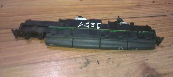 Fog light switch