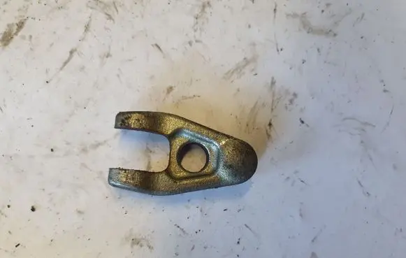 Mitsubishi Space Star Fuel Injector clamp holder NOCODE