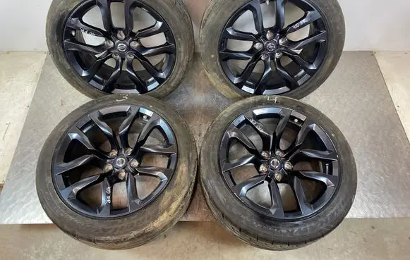 R18 alloy rim