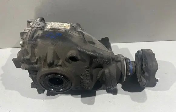 BMW 4 F32 F33 Rear differential 7603748 E270913