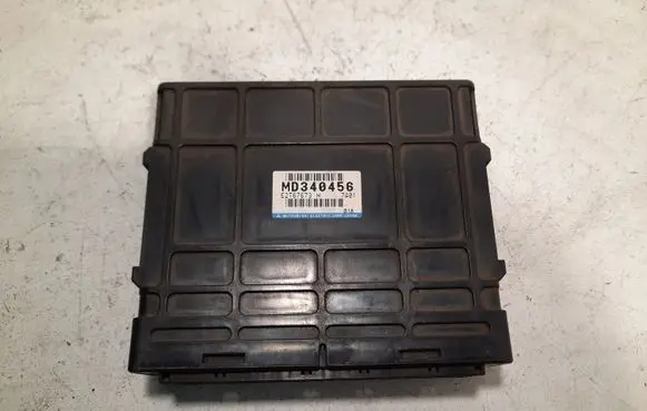 Mitsubishi Galant Engine control unit/module E2T67673H MD340456