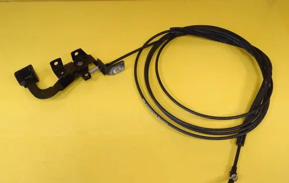 Skoda Fabia Mk1 (6Y) Fuel cap flap release cable 6Y1827611A 6Y6809973B