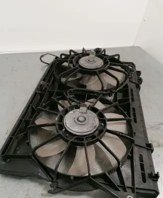 Toyota Corolla Verso AR10 Fan set 4227502520