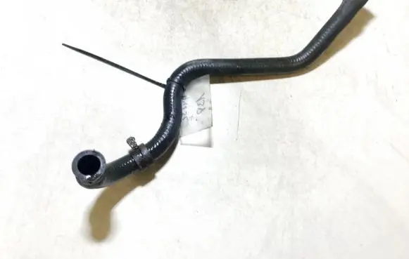 Volkswagen Golf III Engine coolant pipe/hose