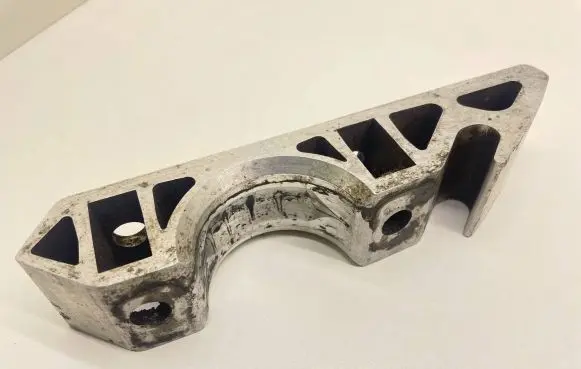 Audi Q7 4L Sway bar bush bracket, front 7L0411063B 001023377