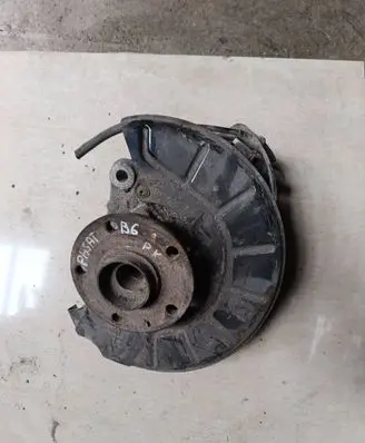 Volkswagen PASSAT B6 Front wheel hub