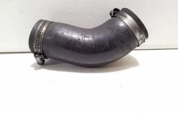 Dodge Nitro Intercooler hose/pipe