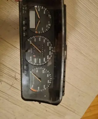 Volkswagen PASSAT B3 Speedometer (instrument cluster)