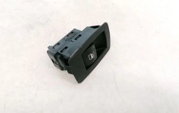 BMW 5 E60 E61 Sunroof switch 61316907288 03015010