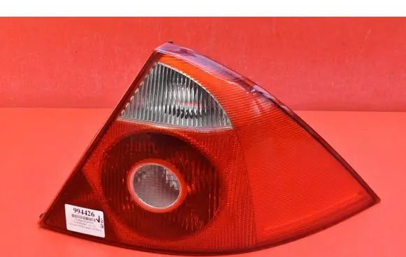 Ford Mondeo Mk III Rear/tail lights 3S71-13404-A
