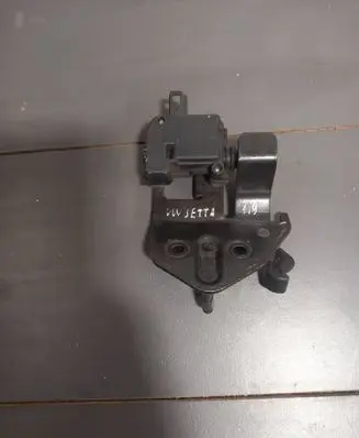 Tailgate/trunk/boot lock/catch/latch