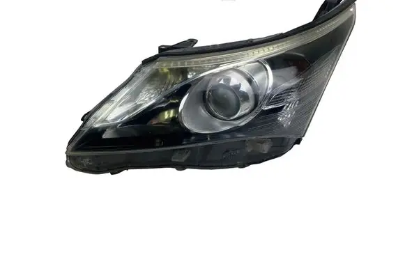 Toyota Avensis T270 Headlight/headlamp 1010017685