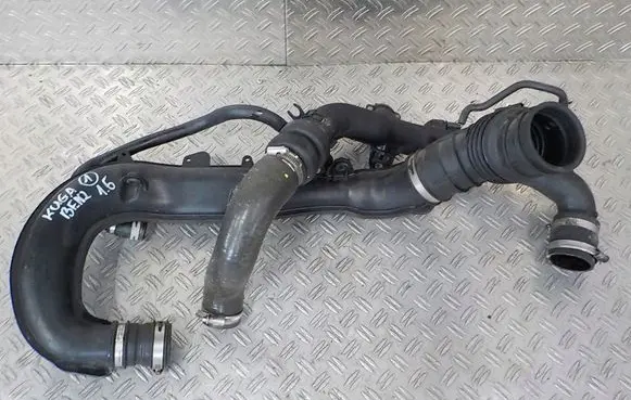 Ford Kuga II Intercooler hose/pipe F1F19C623B
