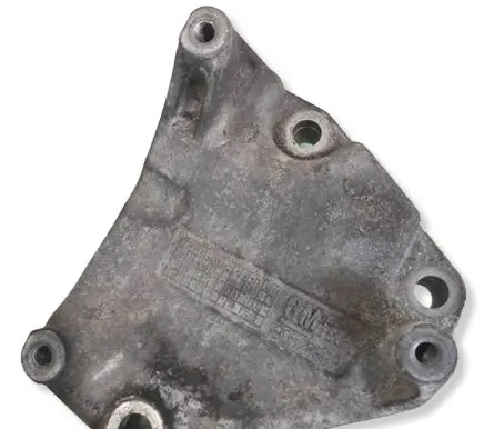 Opel Zafira A Engine mounting bracket 90529603